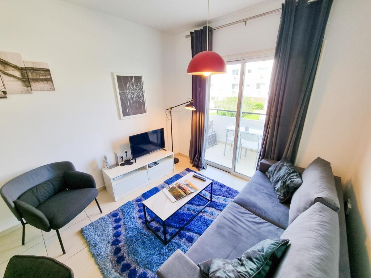 Seaside Heaven Apartment With Pool Ларнака Екстериор снимка