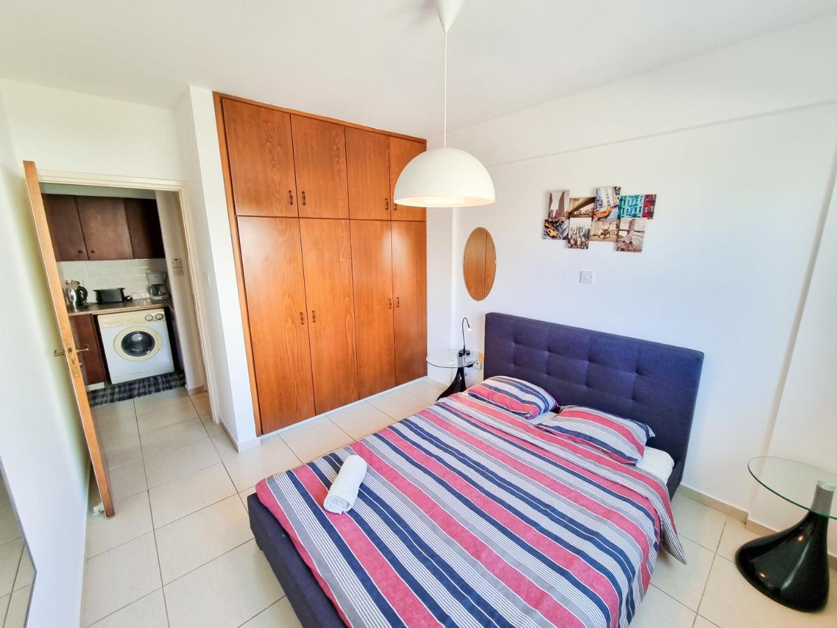 Seaside Heaven Apartment With Pool Ларнака Екстериор снимка